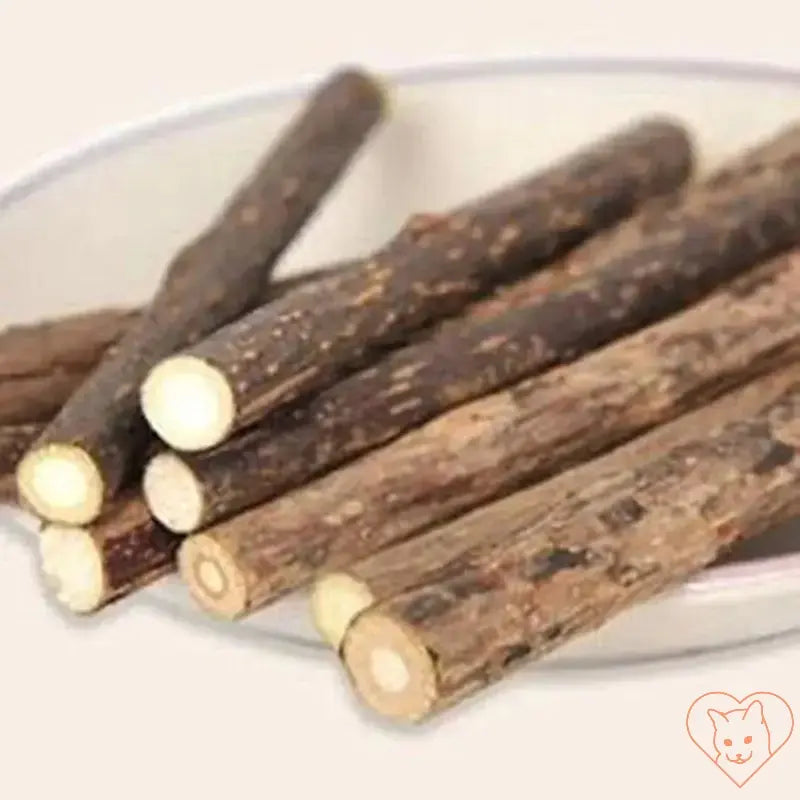 Natural catnip sticks in a plate, perfect for cat teeth cleaning and chewing.