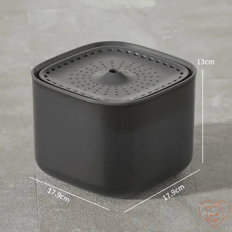 3L Ultra-Quiet Cat Water Fountain in sleek black design with dimensions for pet hydration.