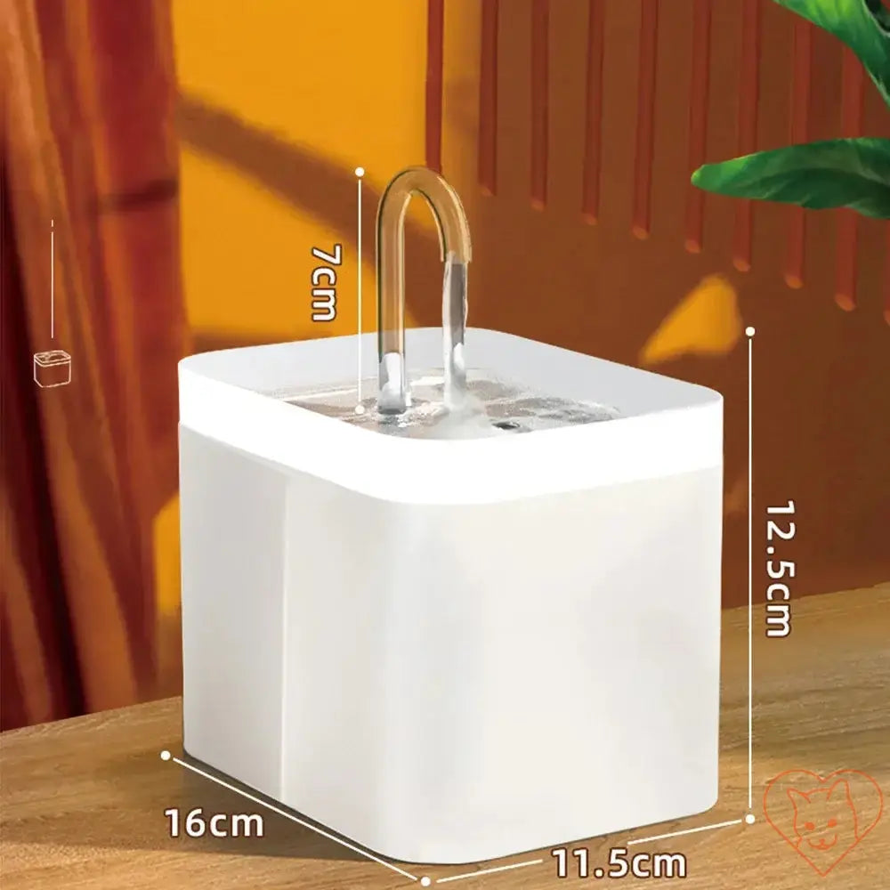 Ultra-Quiet 1.5L Cat Water Fountain with dimensions, features a silent pump and adjustable water flow.